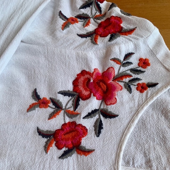 Embroidered H&M Blouse - Picture 6 of 11